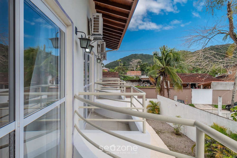 Hotel Apt W/ Balcony 350M From The Sea, Ubatuba Fua0004