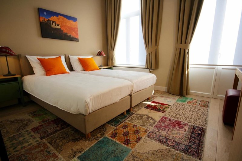 Hotel Hooome