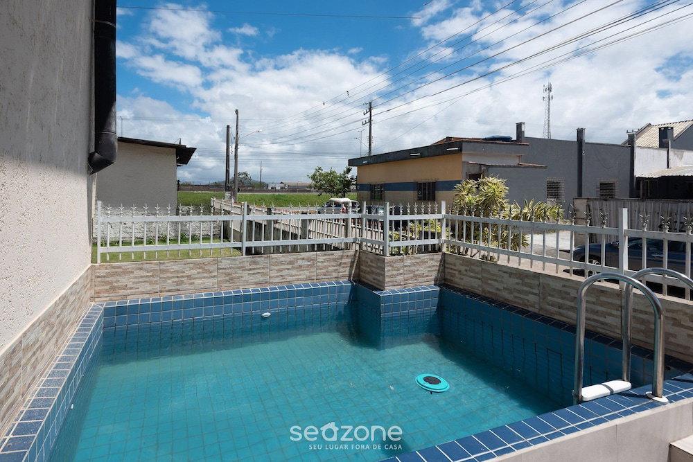 Hotel House In Condo W/ Pool Steps From The Sea Oni0002
