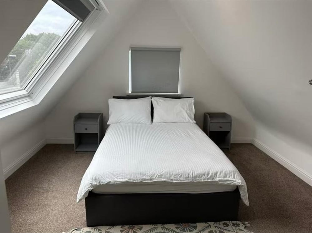 Two Bedroom Flat In Camden