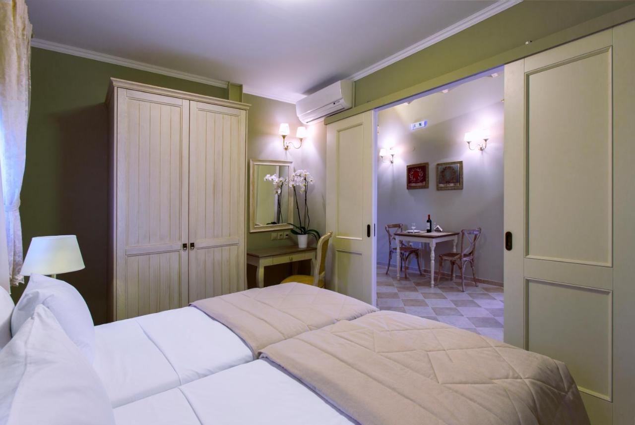 dal travel Ionia Suites