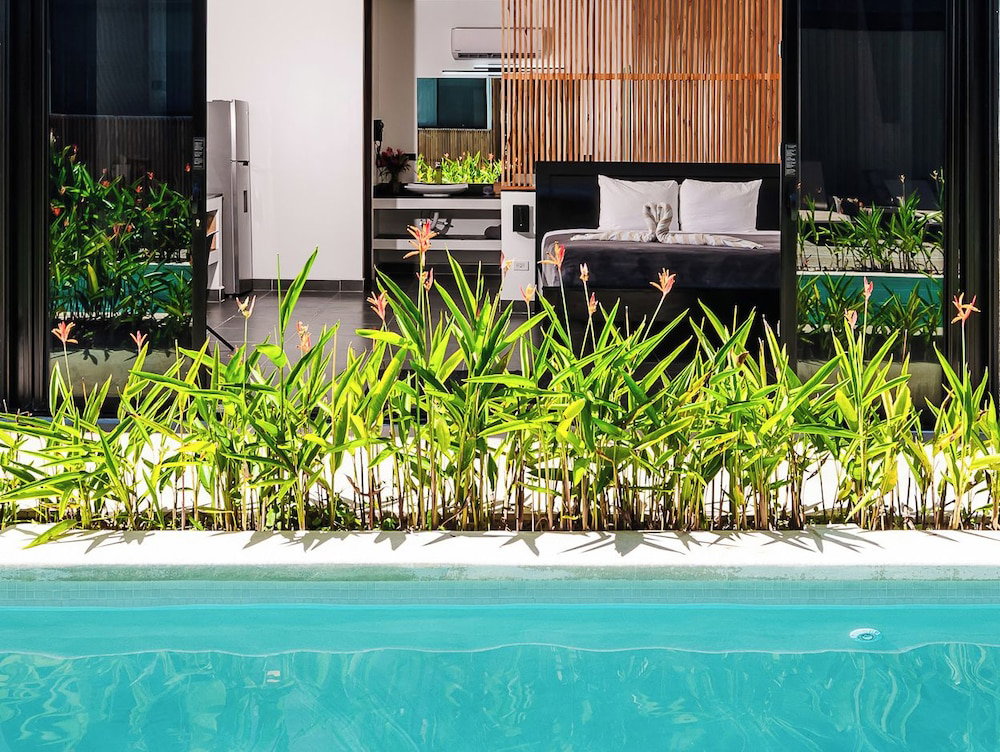Hotel Luxury Nomad Containers