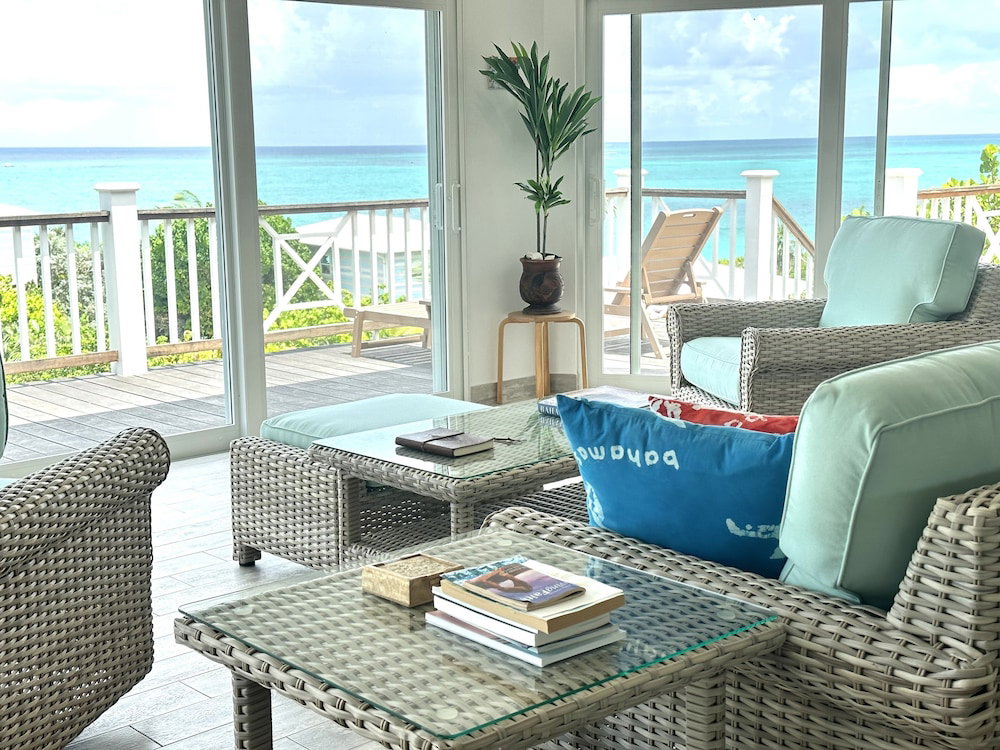 Hotel Outer Reef - Newly Remodeled Beachfront House, Walk Rest/Bar 2 Bedroom Home