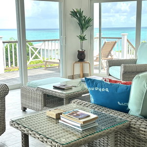 Hotel Outer Reef - Newly Remodeled Beachfront House, Walk Rest/Bar 2 Bedroom Home cazare Governor's Harbour
