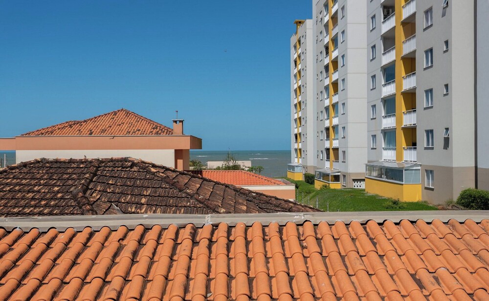Hotel House W/ Bbq Area 110 M From The Beach Oni0003