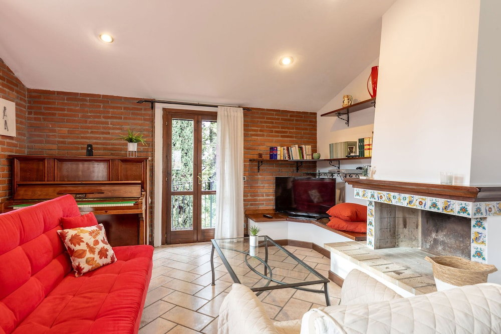 Hotel Casa Miramonti In Perugia