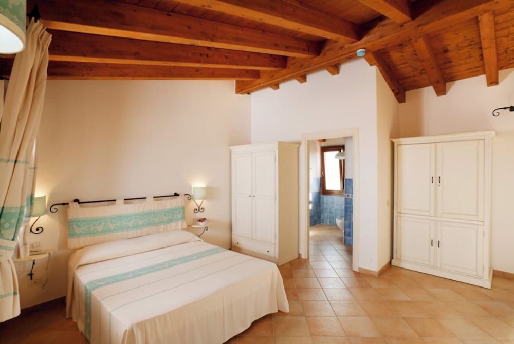 Hotel Relaxing Residence Baia Dei Mirti Srudio M2 Sleeps 2