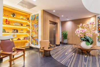 Hotel Arts