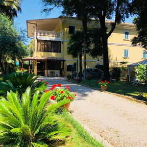 Hotel Villa Berghella cazare Montesilvano Marina