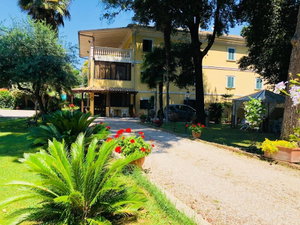 Hotel Villa Berghella cazare Montesilvano Marina