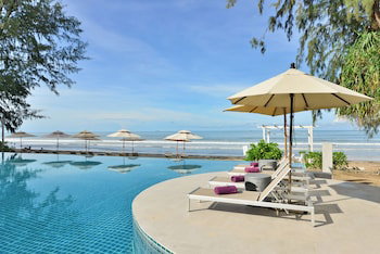 Hotel Twin Lotus Resort And Spa