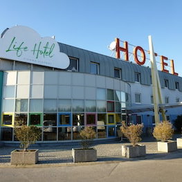 Hotel Life Vienna Airport cazare Mannswoerth