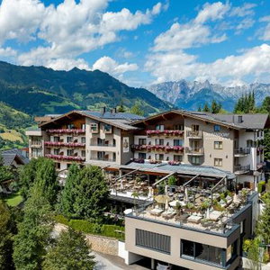 Hotel Aktivhotel Alpendorf cazare Sankt Johann im Pongau