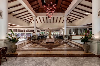 Thavorn Beach Village And Spa (Sha)