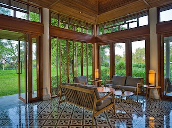 Legacy Mekong Can Tho Autograph Collection