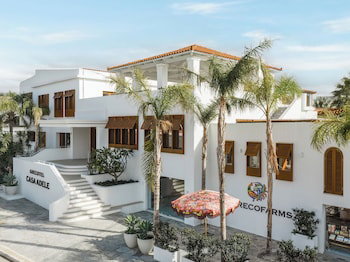 Hotel Grand Leoniki Residence By Grecotel