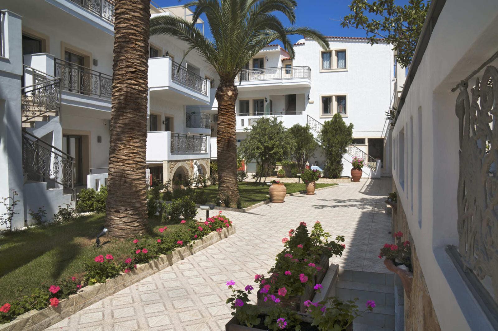 Flamingos Hotel Apartments