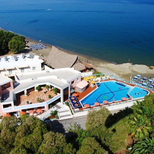 Hotel Chrispy Beach Resort cazare Agia Marina