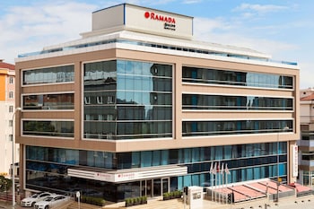 Hotel Ramada Encore By Wyndham Istanbul Kartal