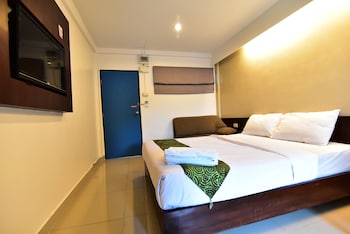 Hotel L42 Hostel Suvarnabhumi Airport