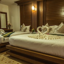 Hotel Lanta Nice Beach House cazare Saladan