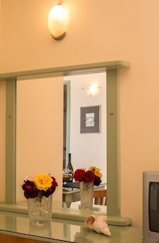 Nireas Hotel
