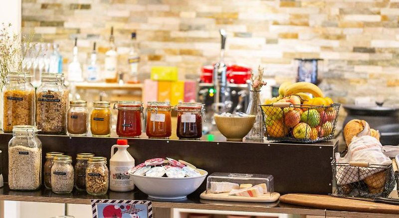 Hotel Community Hostel & Lounge By Hyve Basel Sbb