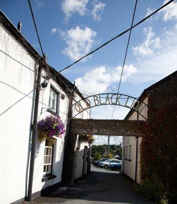 The Old Black Lion