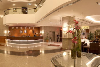 Aavri Hotel