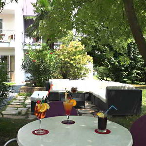 Hotel Ambassador Suite Hotel cazare Riva del Garda