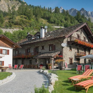 Hotel Hotel La Grange - Animal Chic Hotel cazare Courmayeur