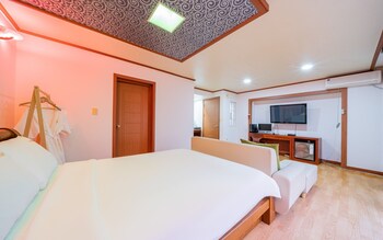Hotel Sokcho Mirage