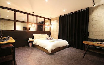 Hotel Changwon Sangnamdong Yaja