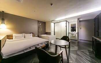 Hotel Geojedo Gohyeon The Hotel