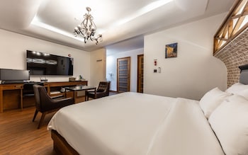 Hotel Chungju Toronto Hotel