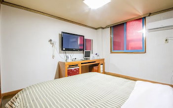 Hotel Jeonju Sanjeong-Dong Taegeuk