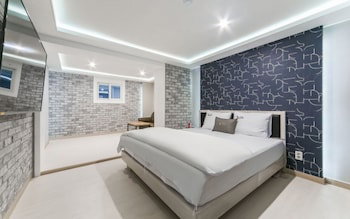 Hotel Gimhae Eobang-Dong Suite Hotel