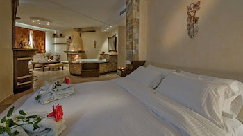 Iakovakis Suites & Spa
