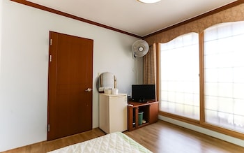 Hotel Yangyang Naksan Clover