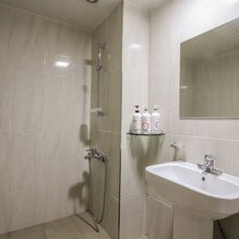 Hotel Q Motel Wanju cazare Wanju