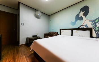 Hotel Cheongju Chojeongyaksu S