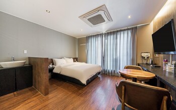 Hotel Jinju Hotel Seven