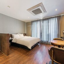 Hotel Jinju Hotel Seven cazare Chinju