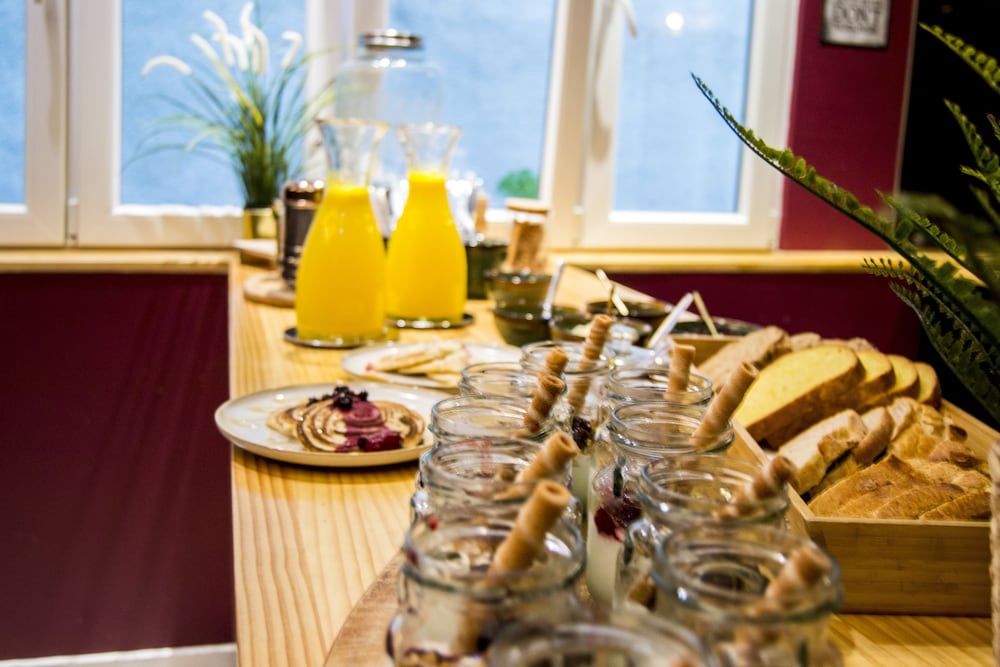 Avenue Hostel & Suites