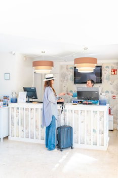 Hotel Surfing Playa Apts. cazare Santa Ponsa