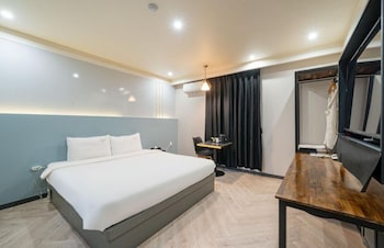 Hotel Changwon First Class Hotel