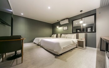 Hotel Changwon Jinhae Hotel Two Heart