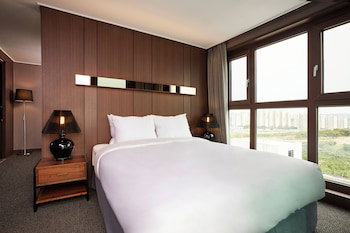 Hotel Jinju Laon Stay In Perla Hotel