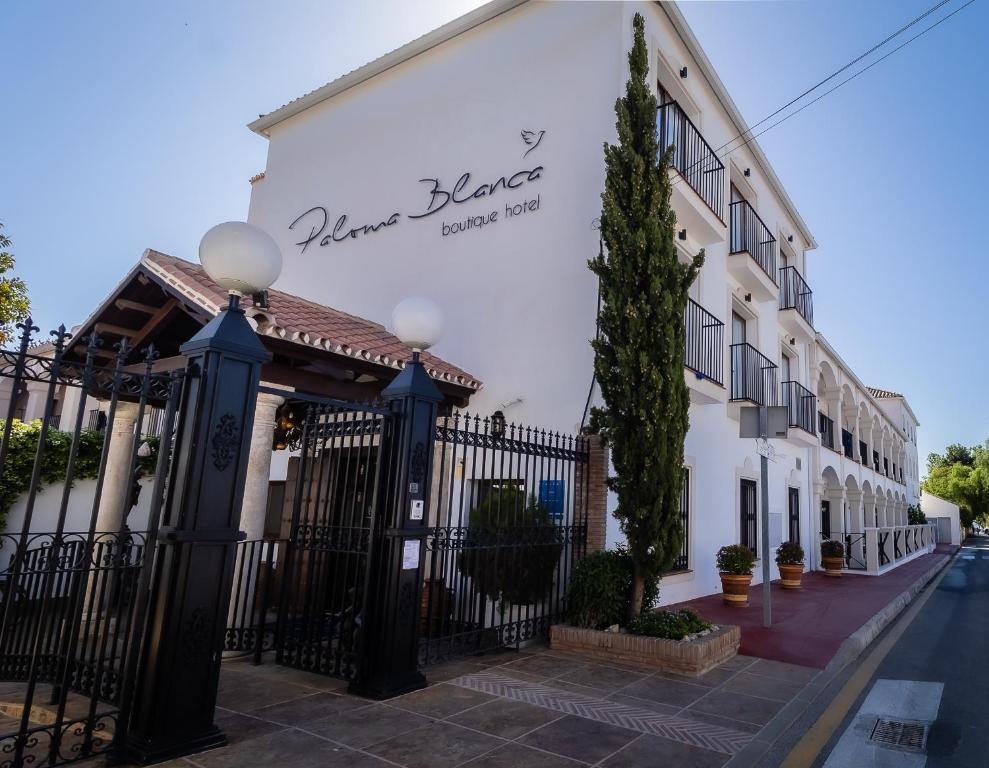Hotel Paloma Blanca Boutique Hotel