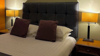 St. Davids Cross Hotel